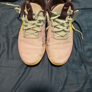 Used size 10.5M Nike Metcon 8 'Mint Foam Volt